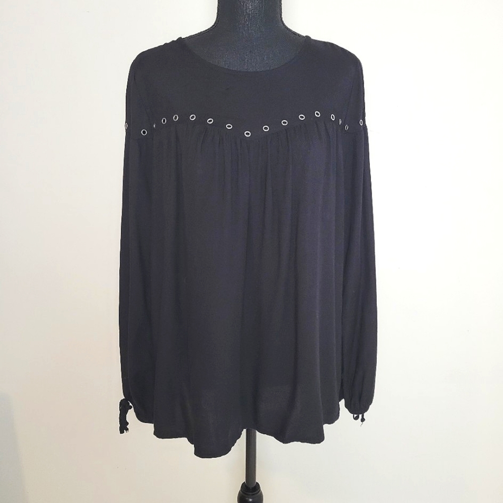 Rock Republic Shirt Womens Medium M Black Flowy Blouse Rivets Embellished Top